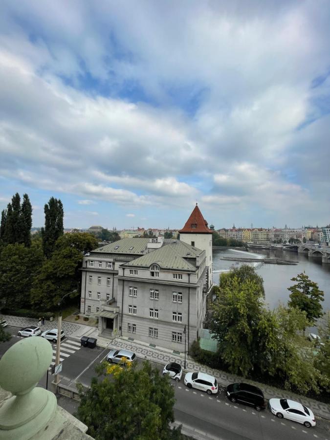 Janackovo Nabrezi 19 - Riverside Residence Prag Exterior foto