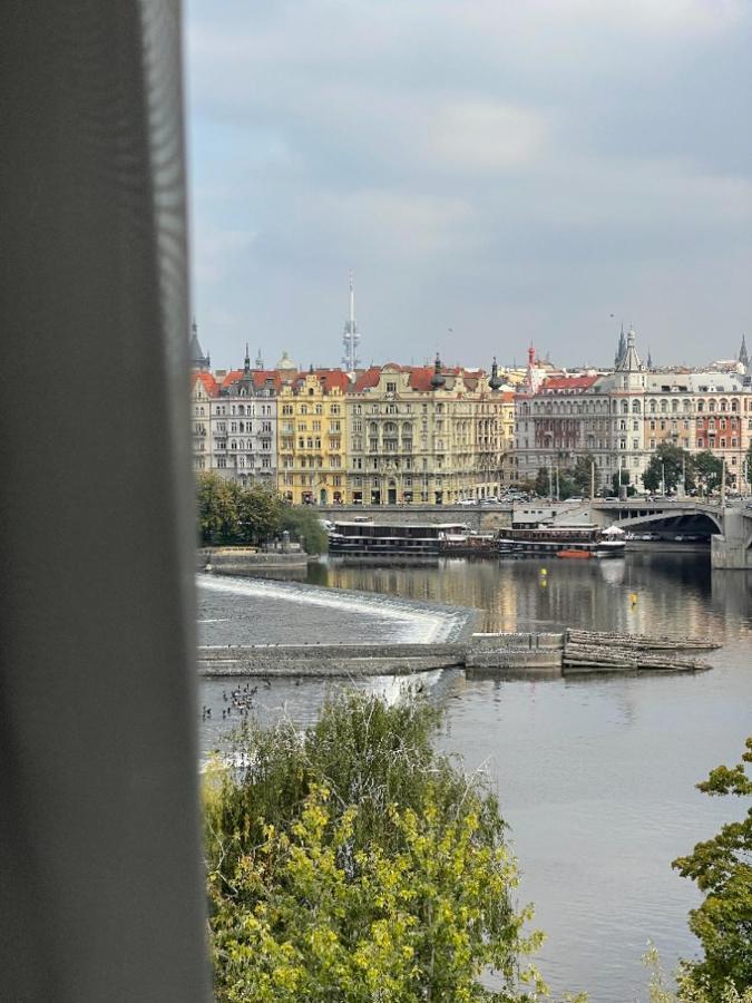 Janackovo Nabrezi 19 - Riverside Residence Prag Exterior foto